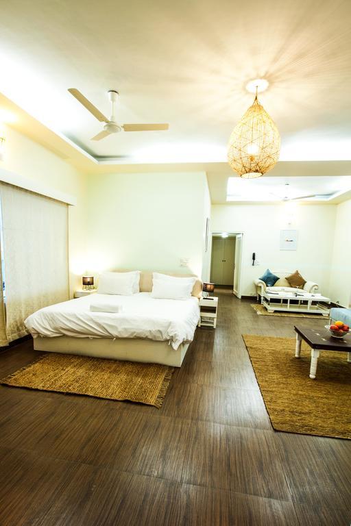 Anara Service Apartments - Greater Kailash Part II New Delhi Buitenkant foto